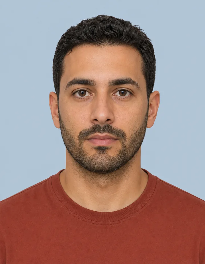 Exemple pédagogique de photo conforme, homme adulte